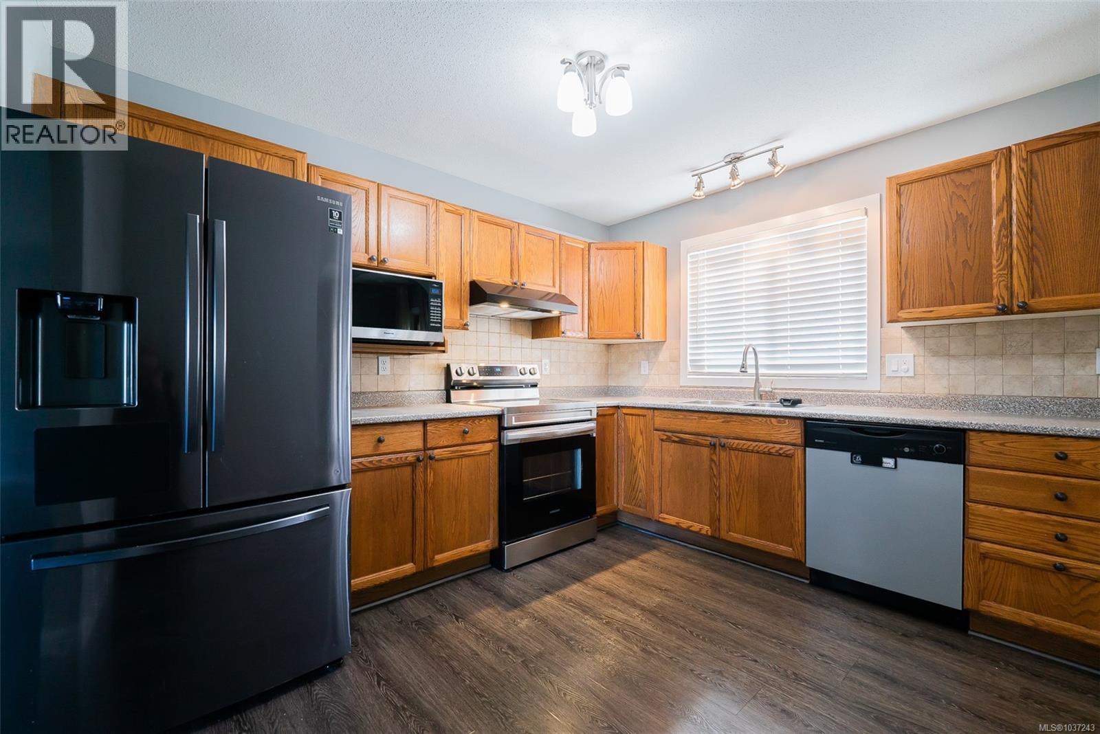 2319 Rosstown Rd, Nanaimo