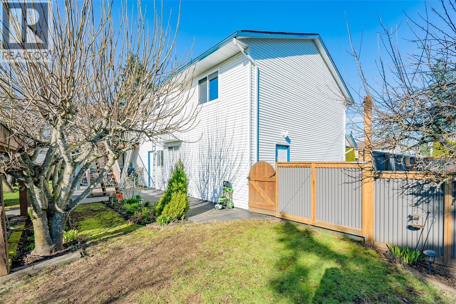 2319 Rosstown Rd, Nanaimo