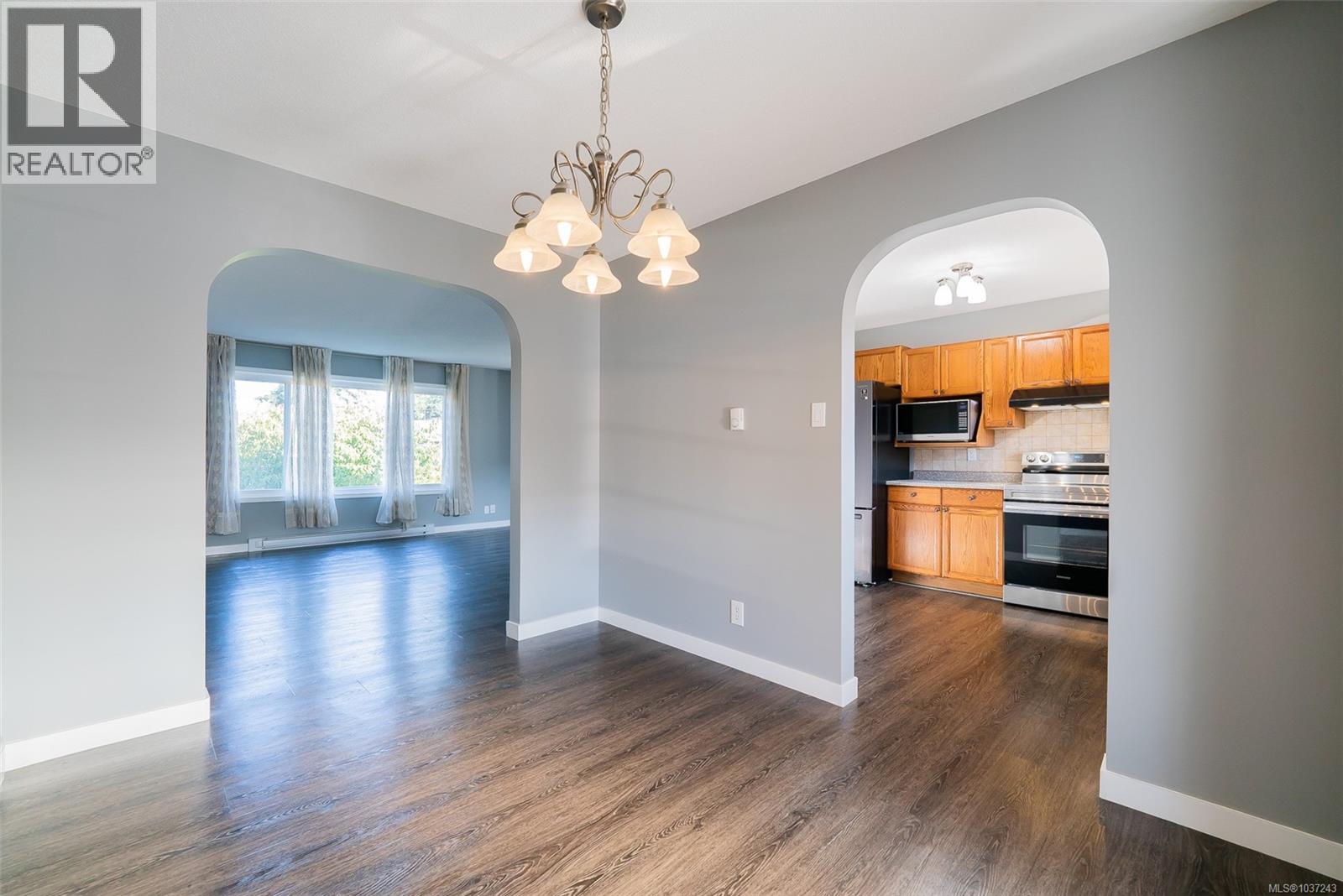 2319 Rosstown Rd, Nanaimo