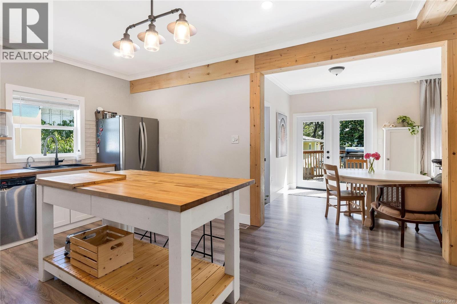 1068 Holmes St - 18