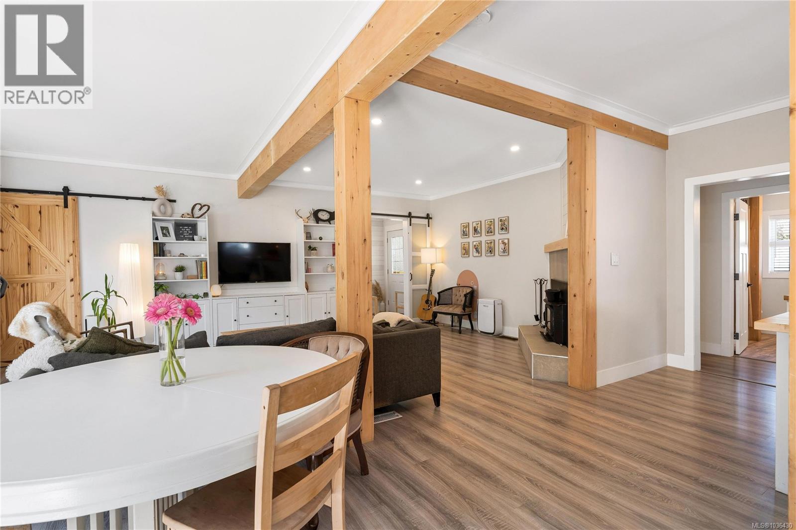 1068 Holmes St - 19