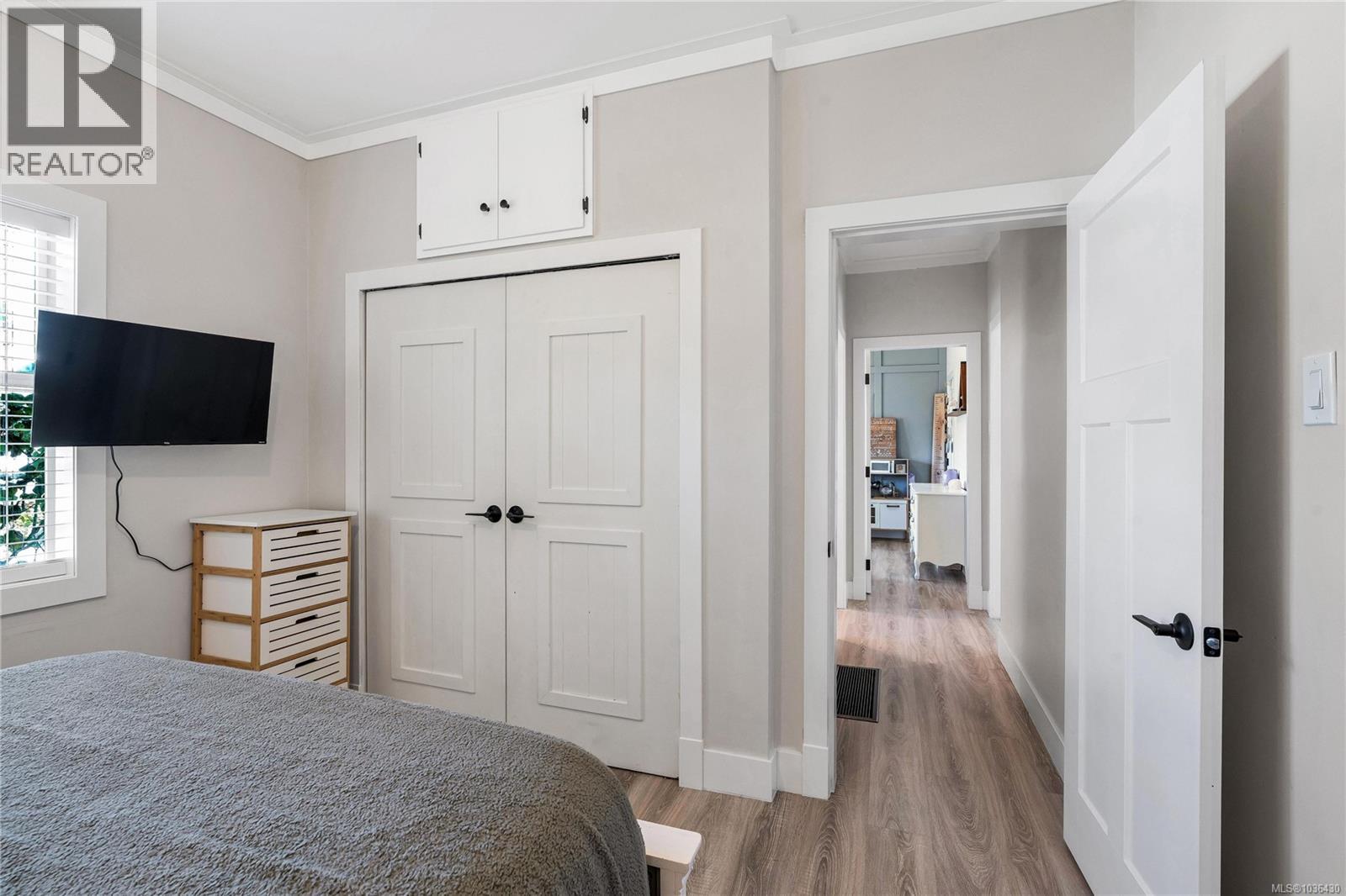 1068 Holmes St - 21