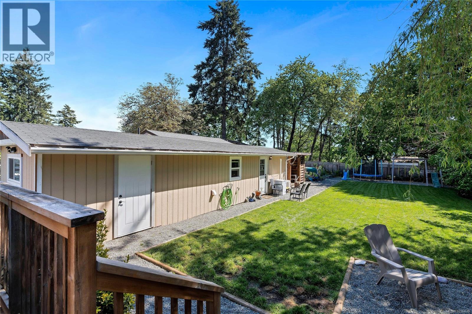 1068 Holmes St - 31