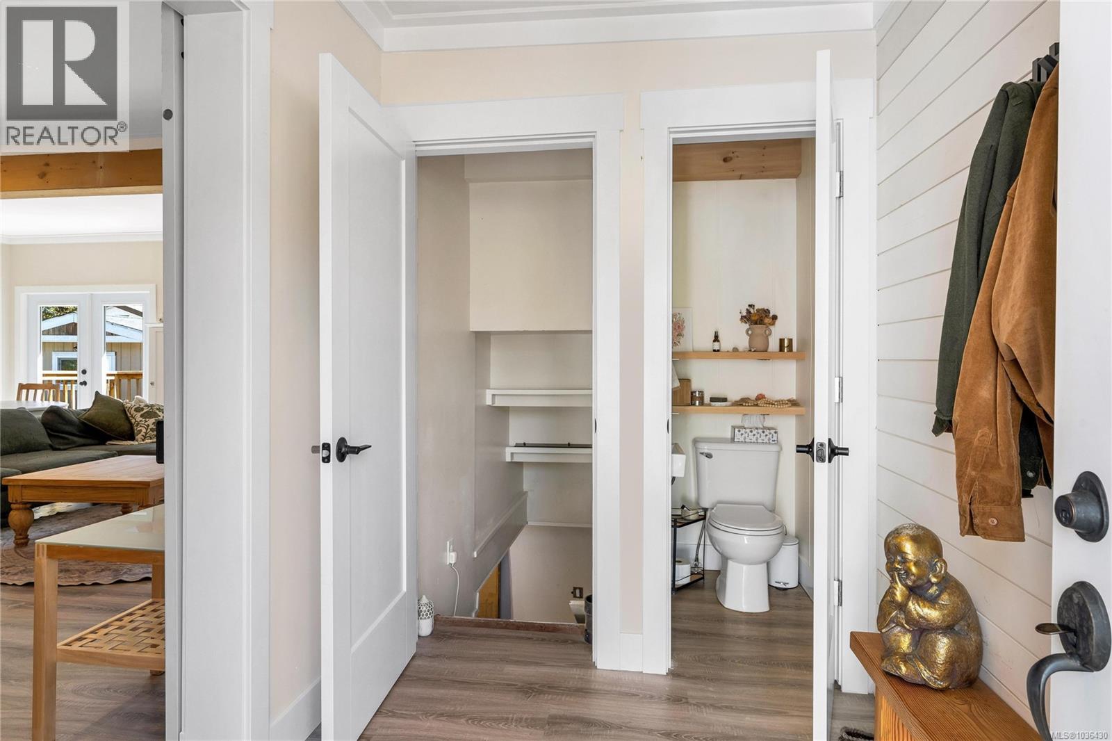 1068 Holmes St - 5