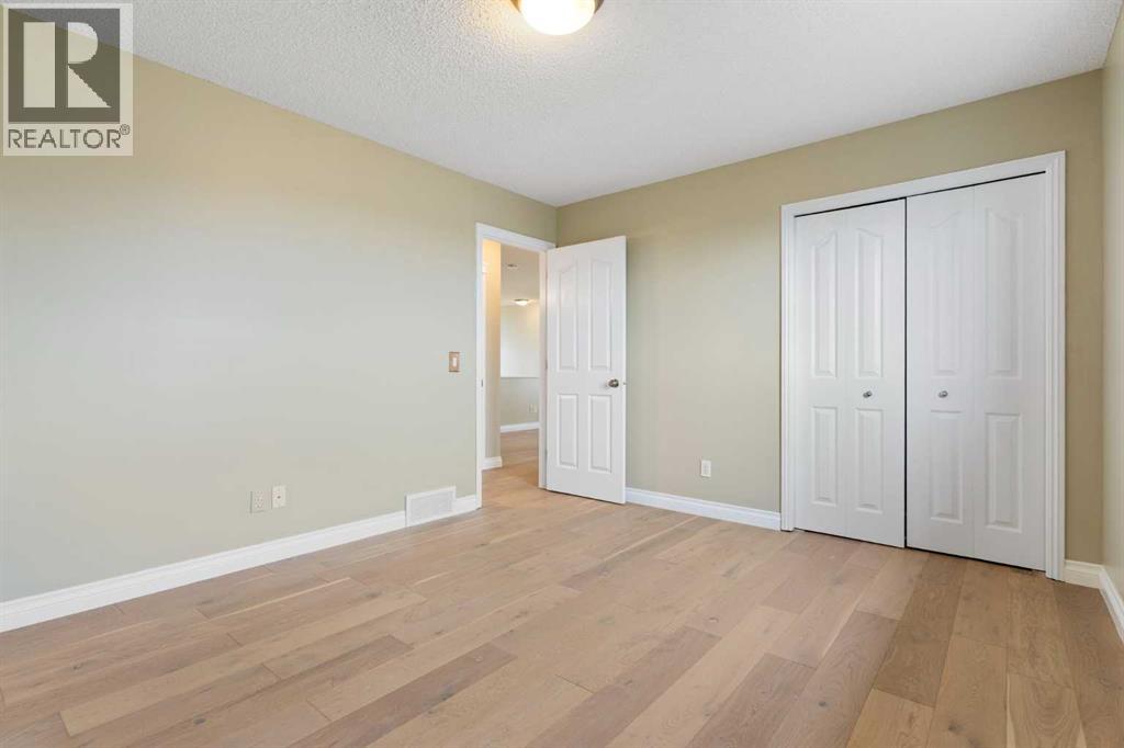 175 Sunset Close, Cochrane