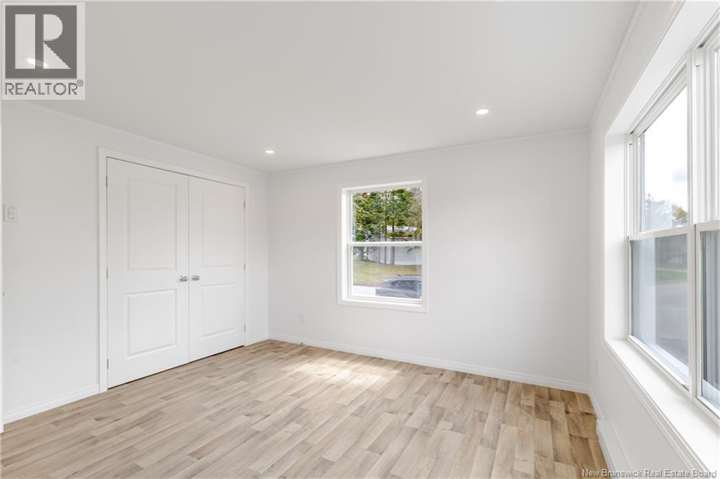 33 Tamarack Drive - 16