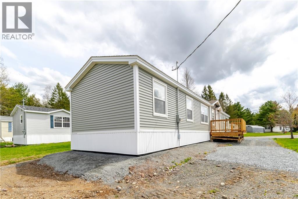 33 Tamarack Drive - 2