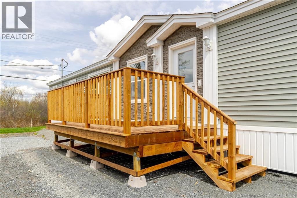 33 Tamarack Drive - 3