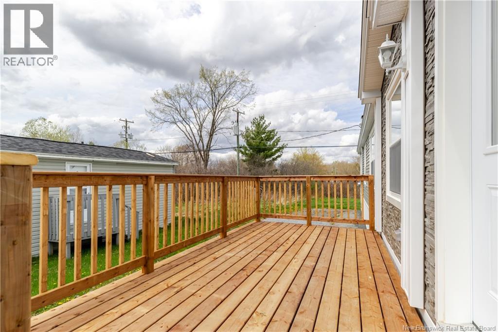 33 Tamarack Drive - 4