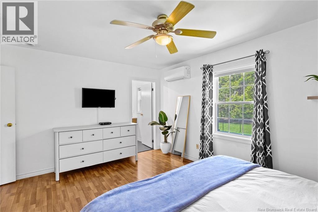 22 Burton Evergreen Drive - 16