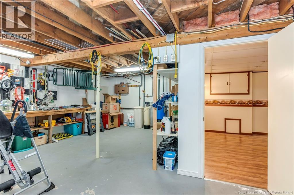 4 Haslett Drive - 27