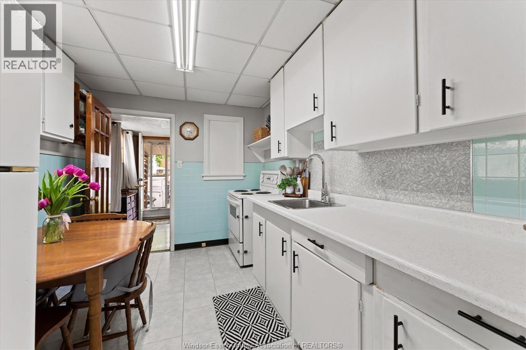 1588 CENTRAL AVENUE, Windsor, Ontario, N8Y3V8 — Photo 17