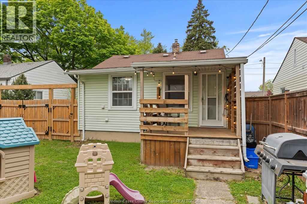 1588 CENTRAL AVENUE, Windsor, Ontario, N8Y3V8 — Photo 7