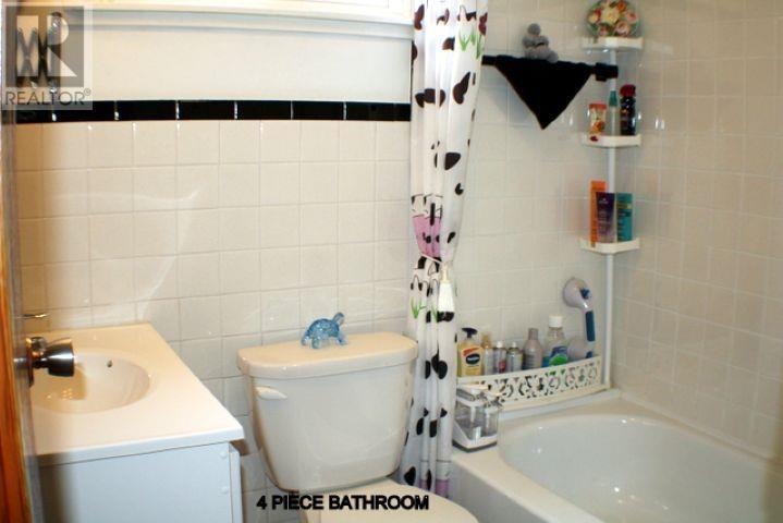 52 Grandview AVE E, Sault Ste Marie, Ontario, P6B3V8 — Photo 27