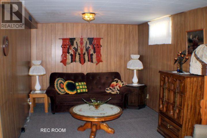 52 Grandview AVE E, Sault Ste Marie, Ontario, P6B3V8 — Photo 17