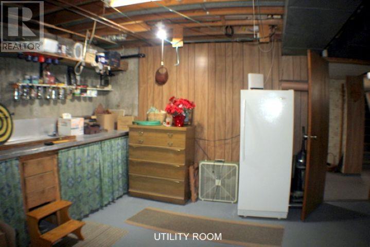 52 Grandview AVE E, Sault Ste Marie, Ontario, P6B3V8 — Photo 36