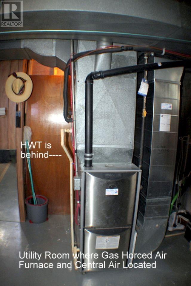 52 Grandview AVE E, Sault Ste Marie, Ontario, P6B3V8 — Photo 12