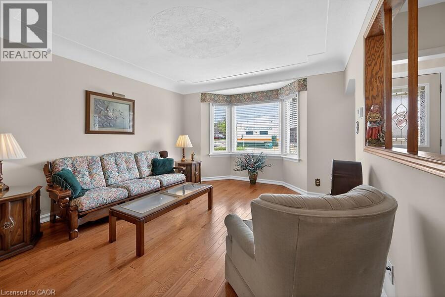 954 QUEENSDALE Avenue E, Hamilton, Ontario, L8T1H6 — Photo 20