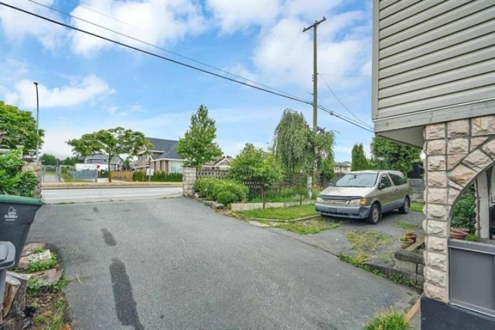 14478 88 Avenue - photo 2