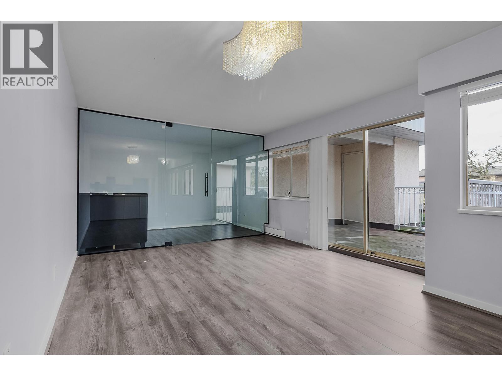 303 458 44TH Avenue - photo 2