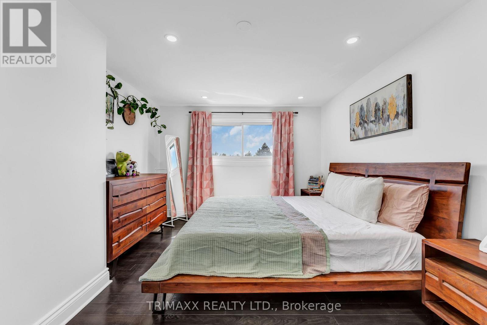 103 ROBIN COURT - 20