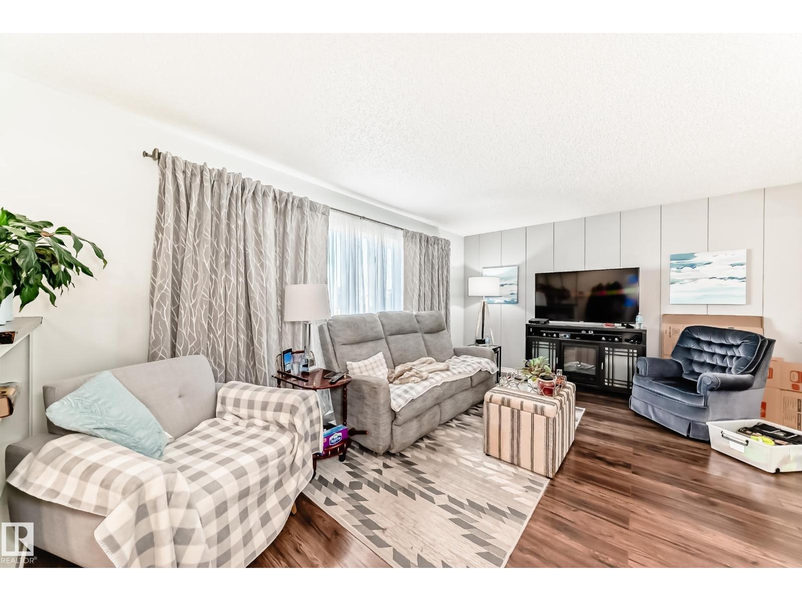 3611 108 ST NW - photo 5