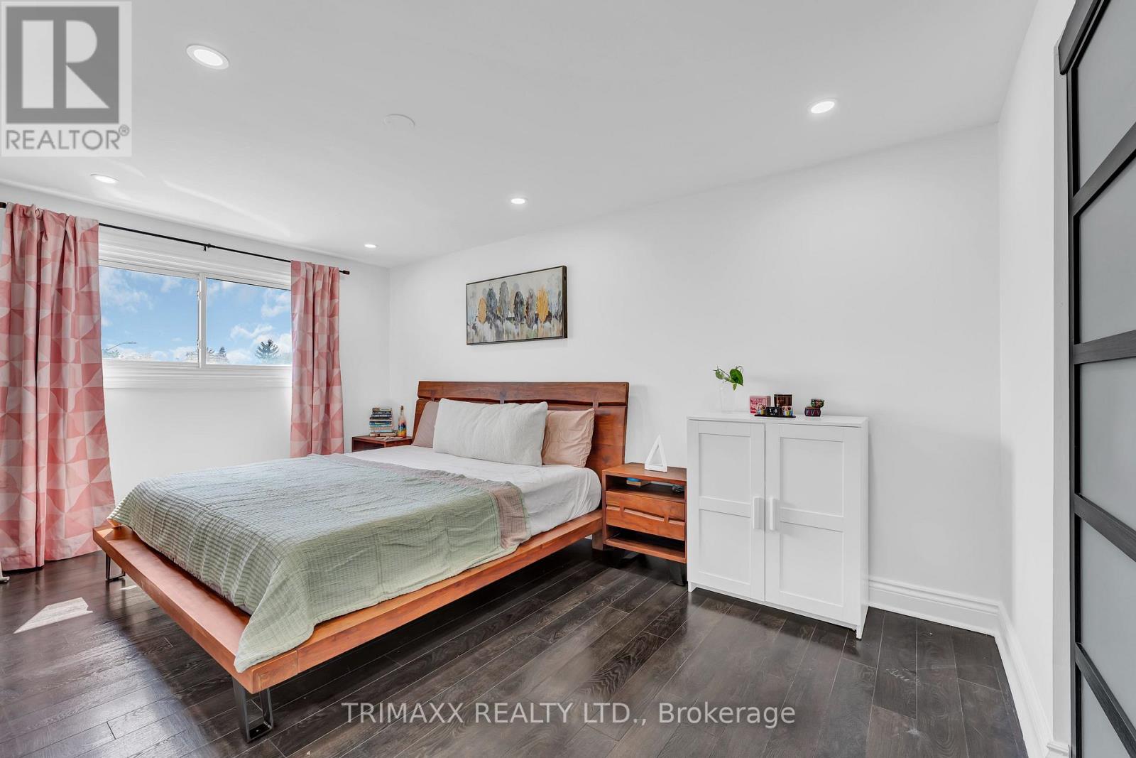 103 ROBIN COURT - 21