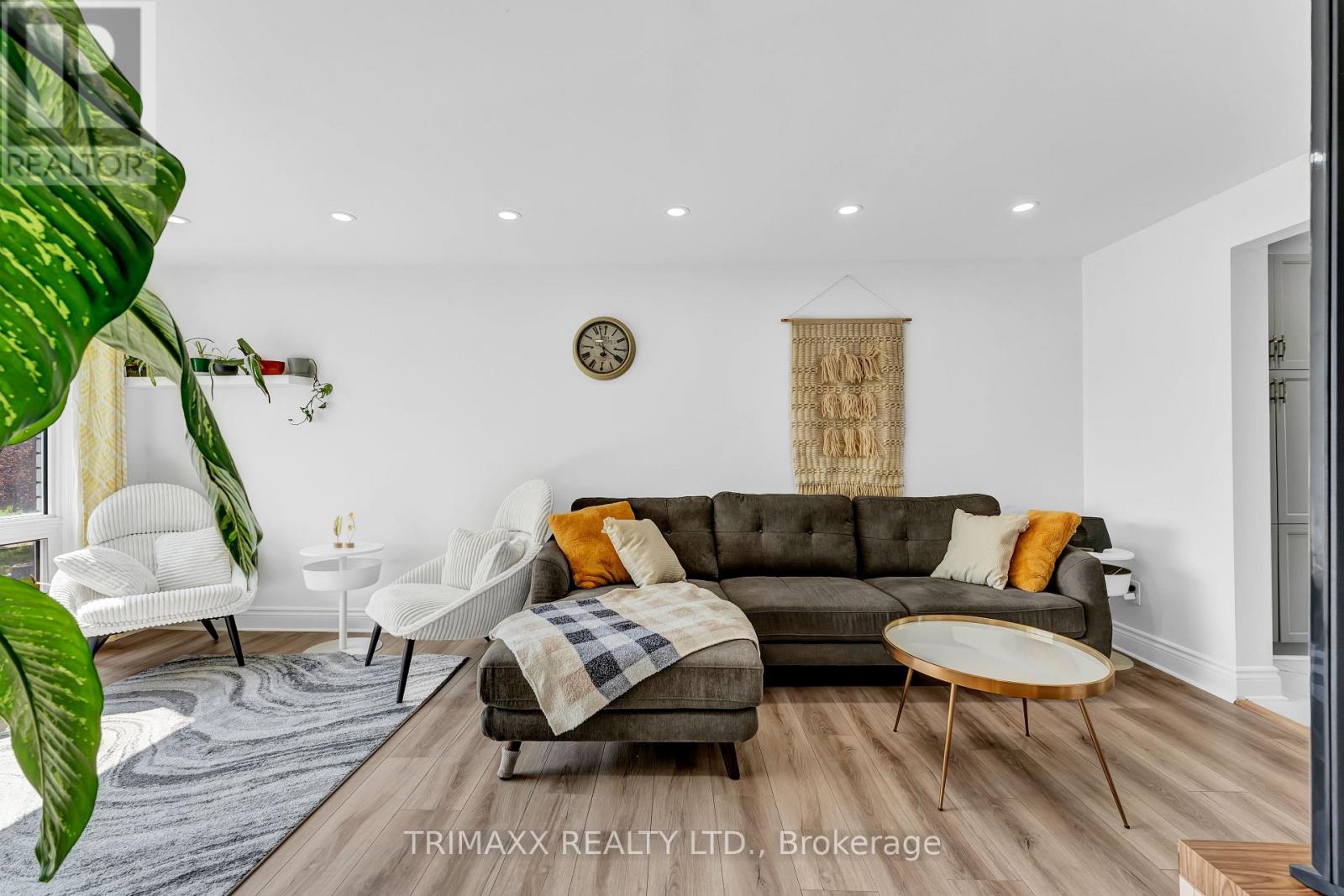 103 ROBIN COURT - 7