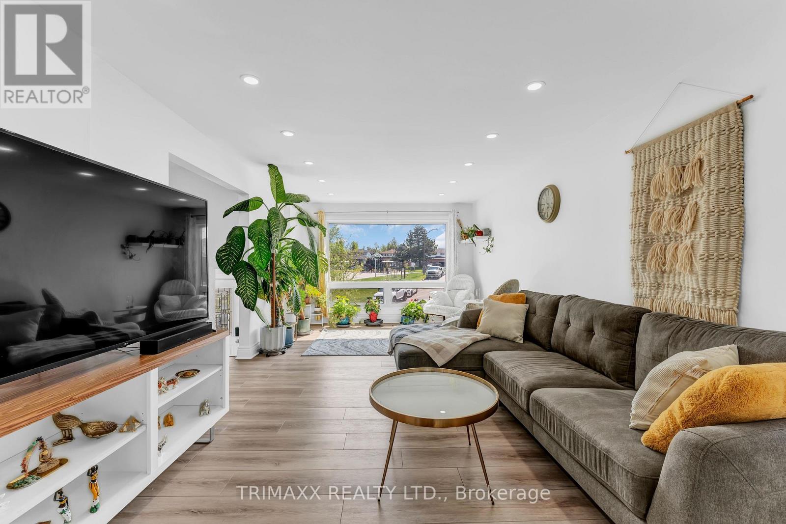 103 ROBIN COURT - 8