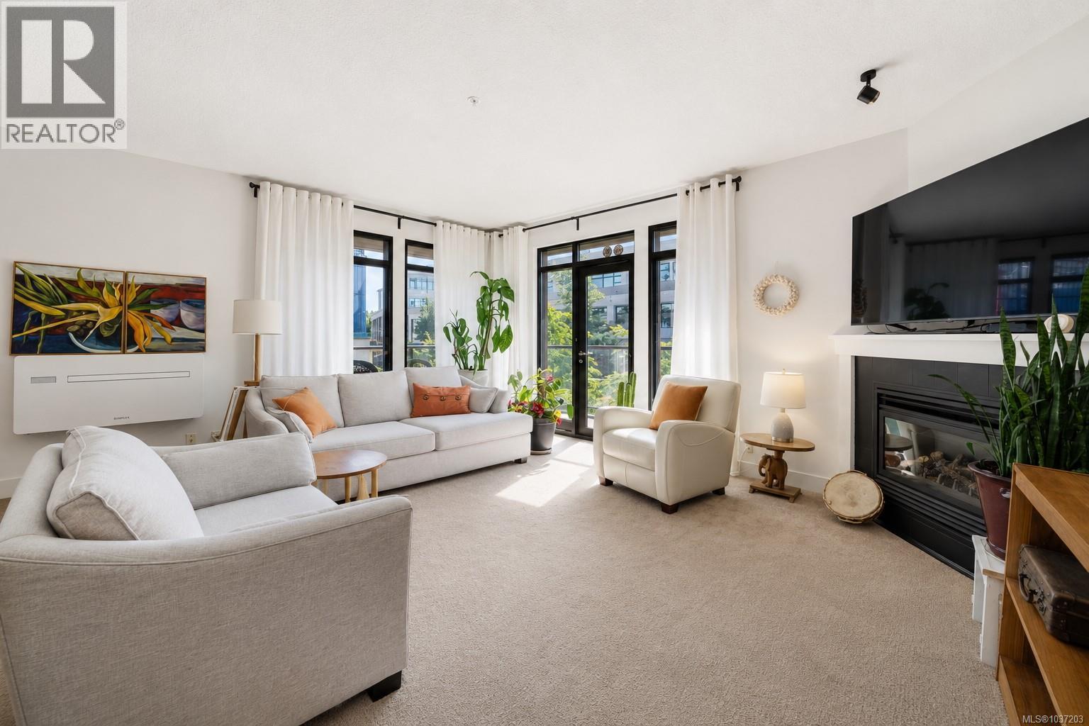 305 300 Waterfront Crescent, Victoria