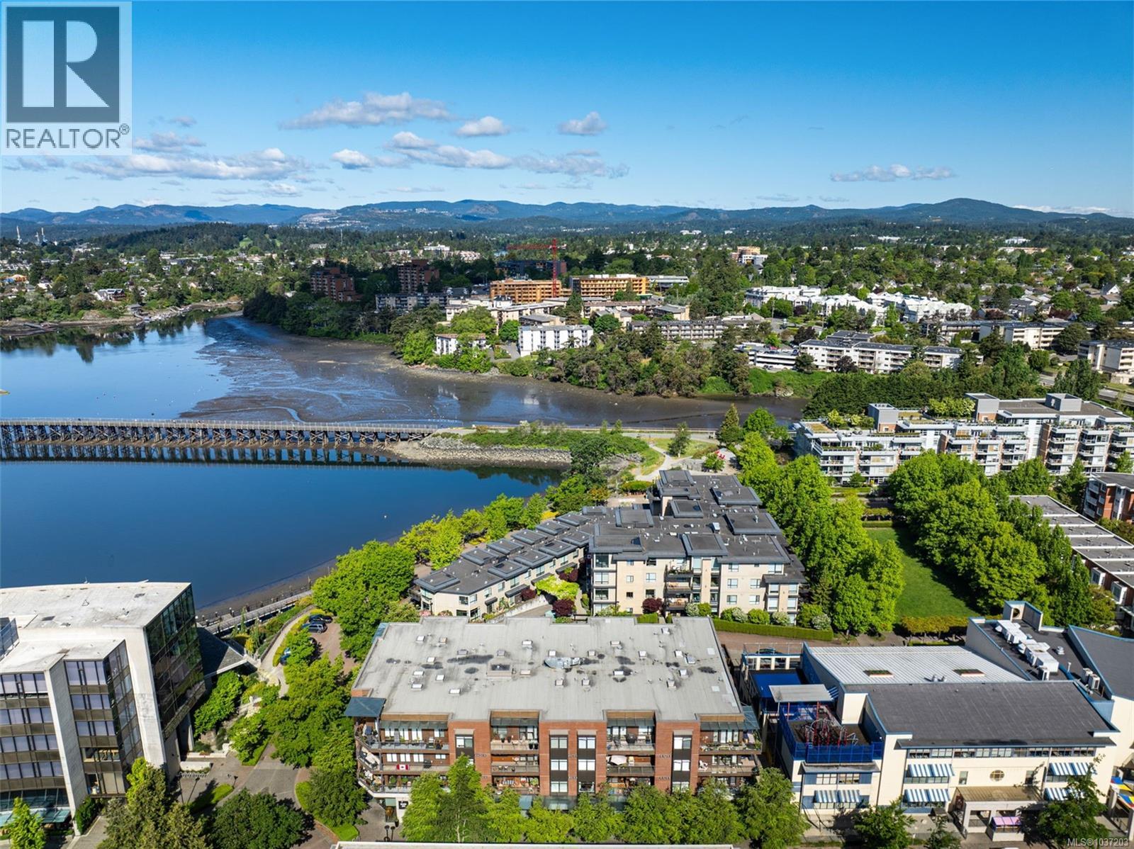 305 300 Waterfront Crescent, Victoria