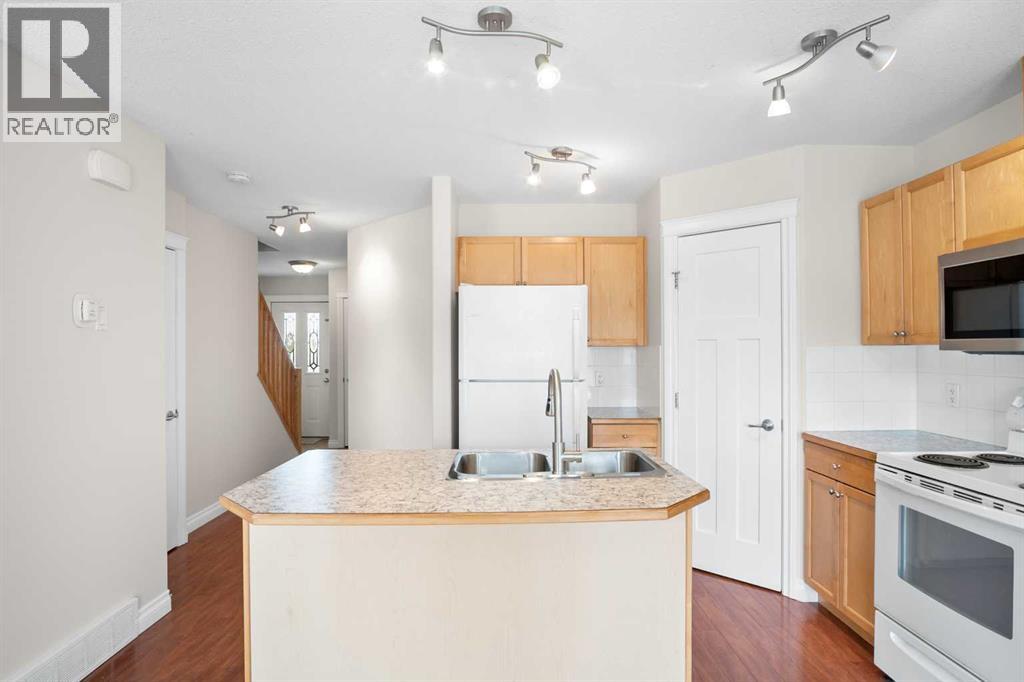 #22 2002 22 Avenue - 6