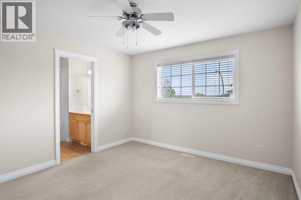 #22 2002 22 Avenue - 22