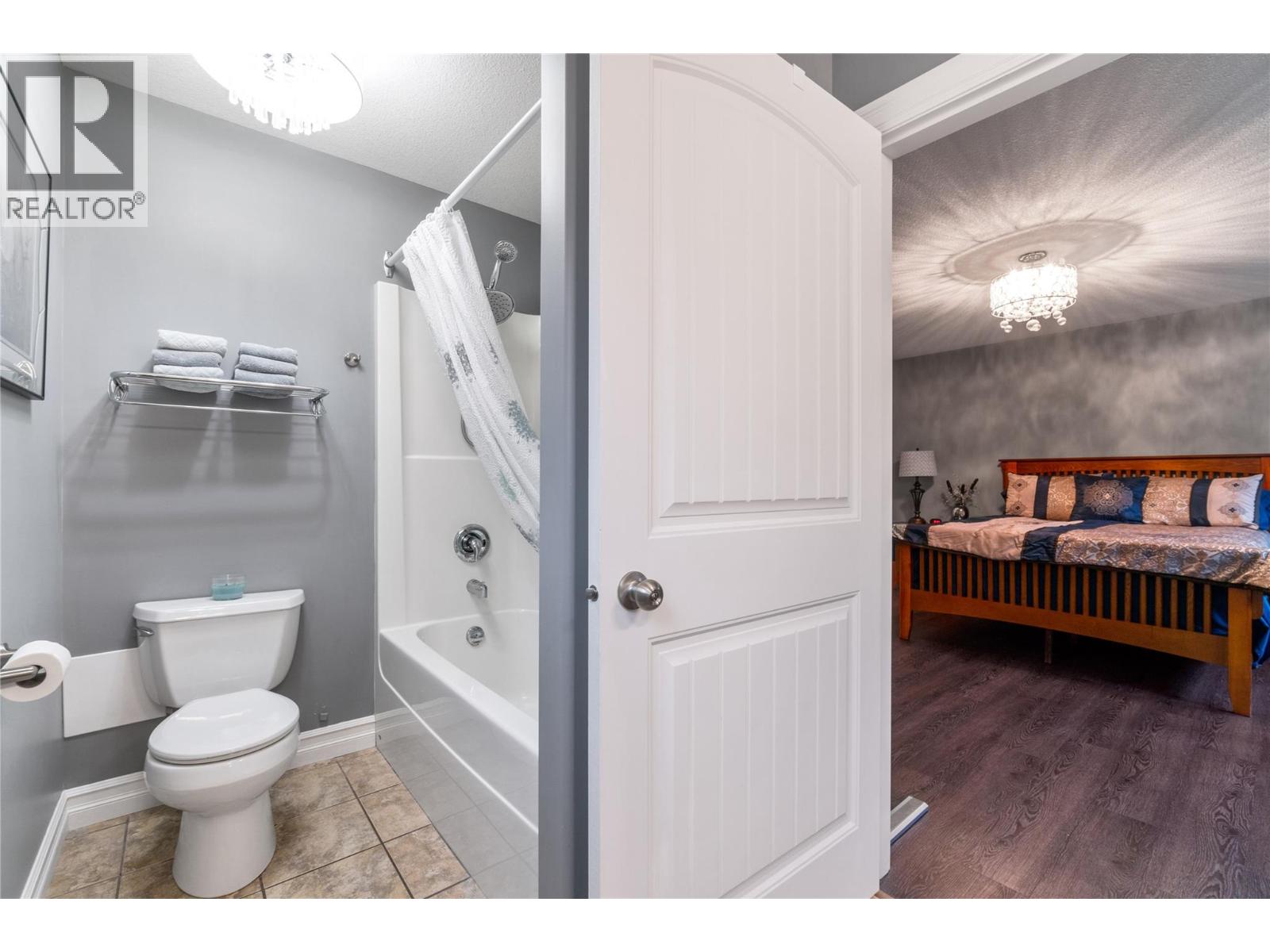  1040 14 Avenue Southeast, Salmon Arm
