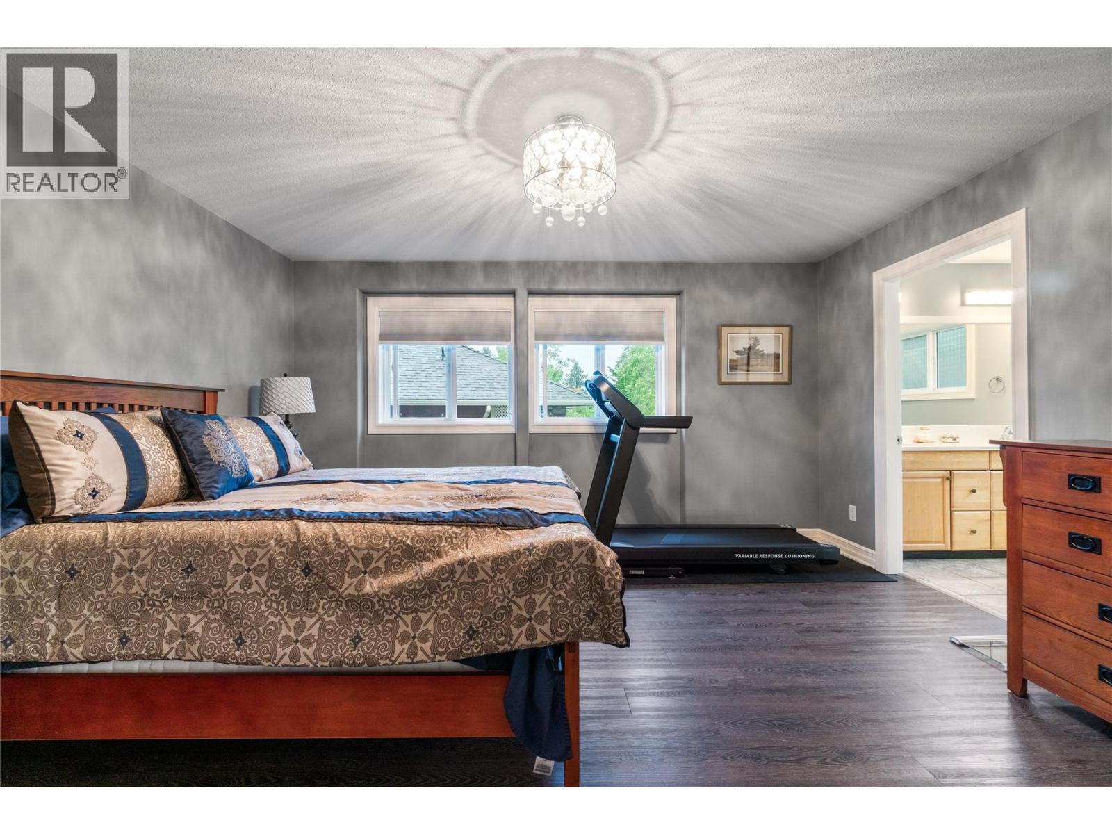  1040 14 Avenue Southeast, Salmon Arm