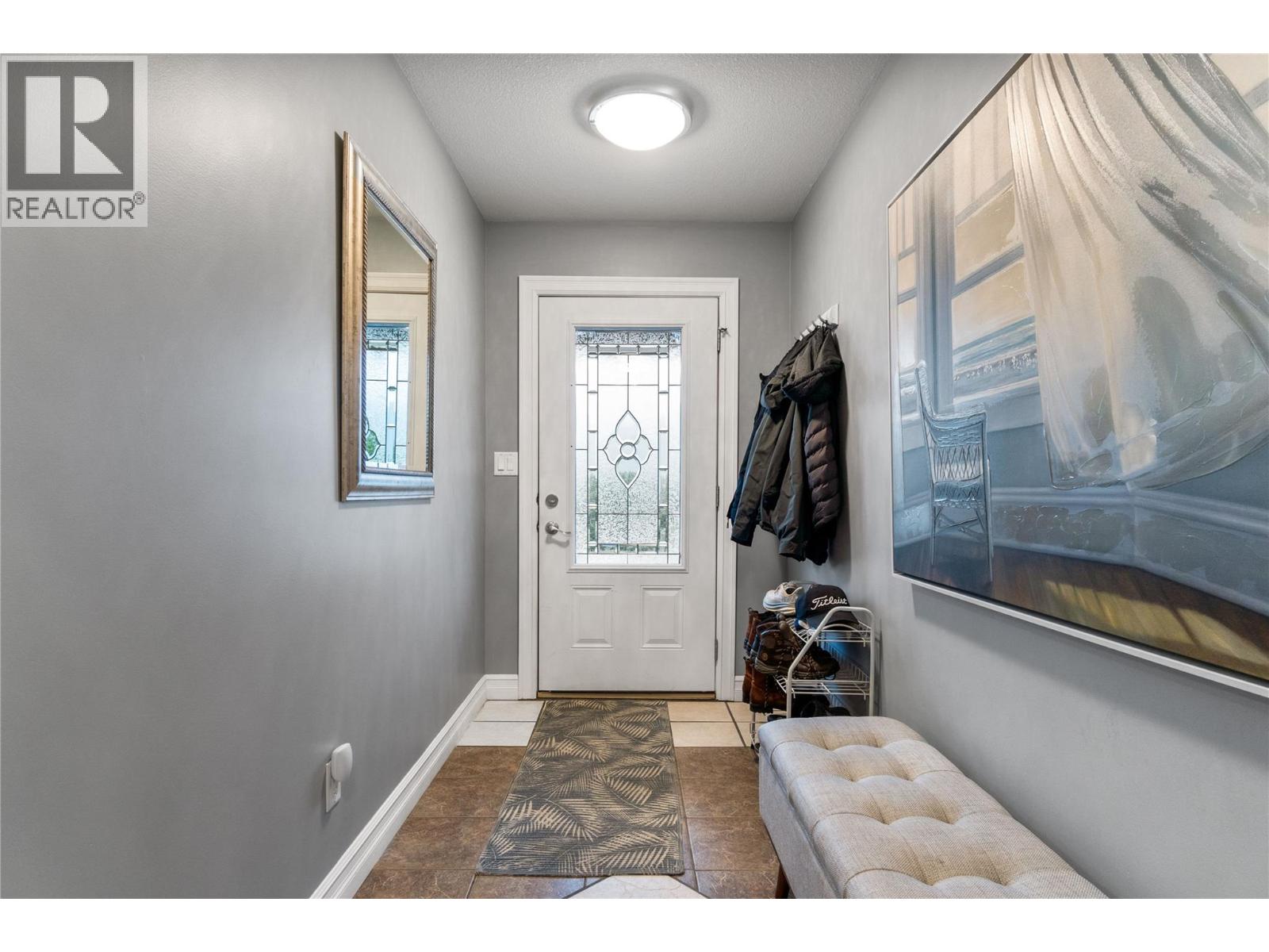  1040 14 Avenue Southeast, Salmon Arm