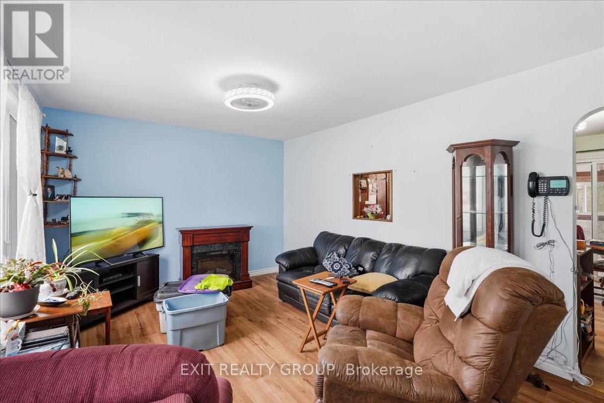 59 CANNIFTON ROAD N - 10