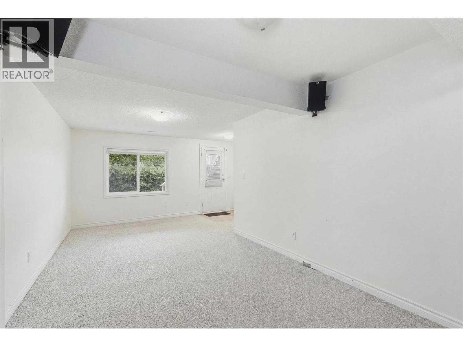 977 GARYMEDE Court - 43