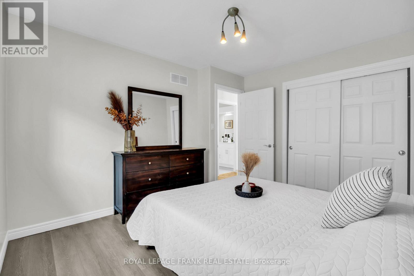 375 ST LAWRENCE DRIVE - 14