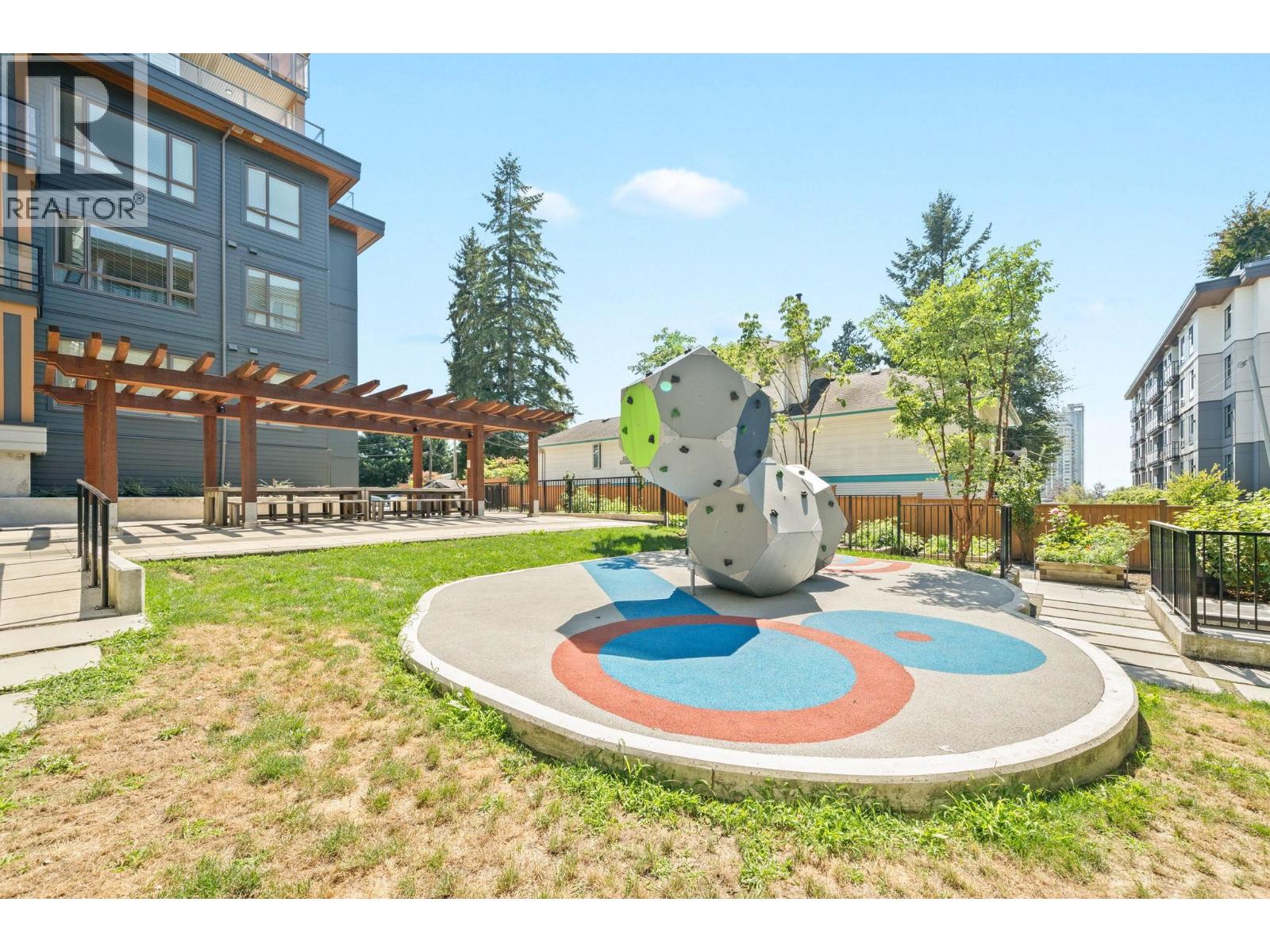 408 721 ANSKAR COURT, Coquitlam