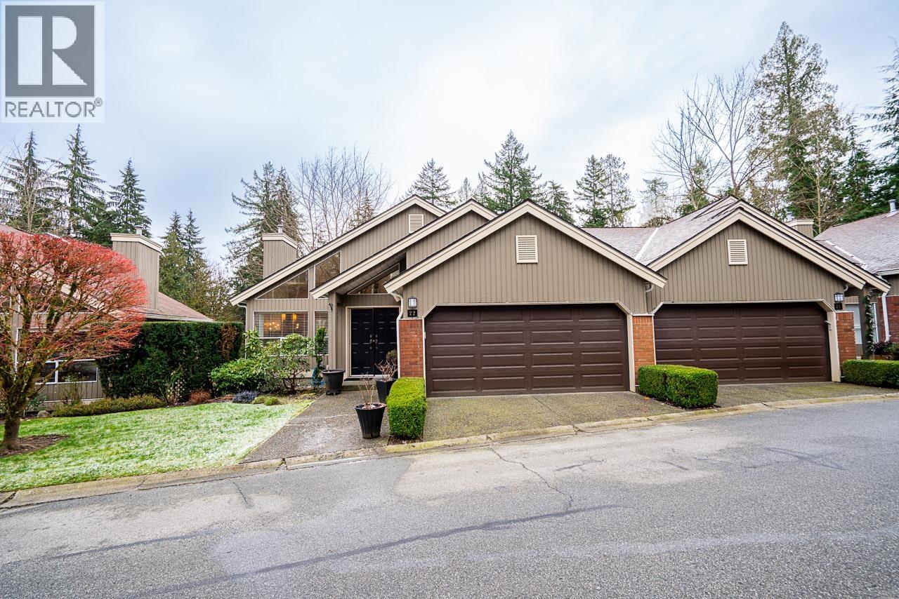 22 4055 INDIAN RIVER DRIVE, North Vancouver