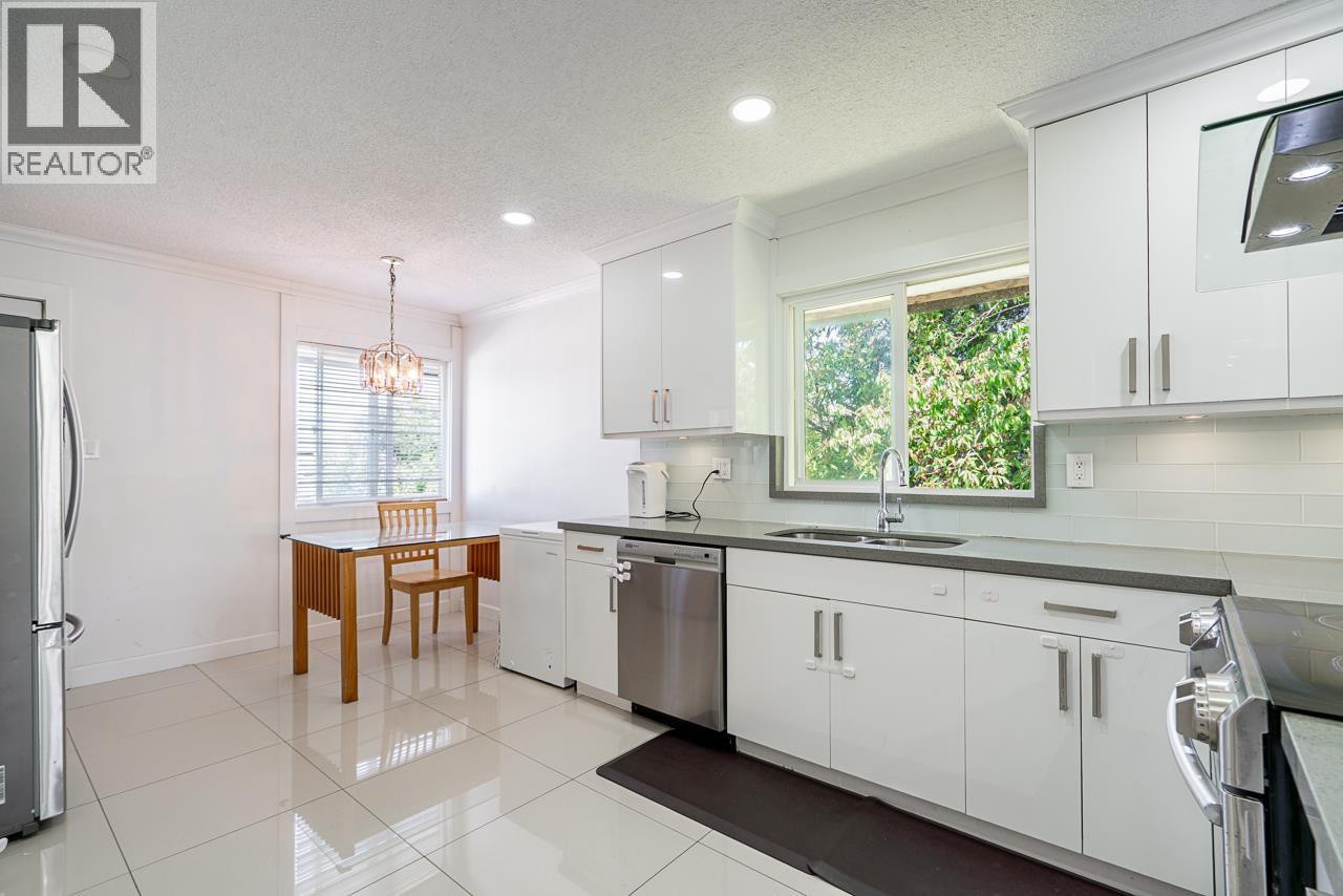 8991 ST. ALBANS ROAD, Richmond