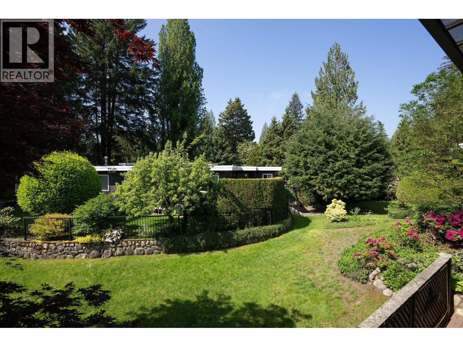 3665 EDGEMONT BOULEVARD, North Vancouver