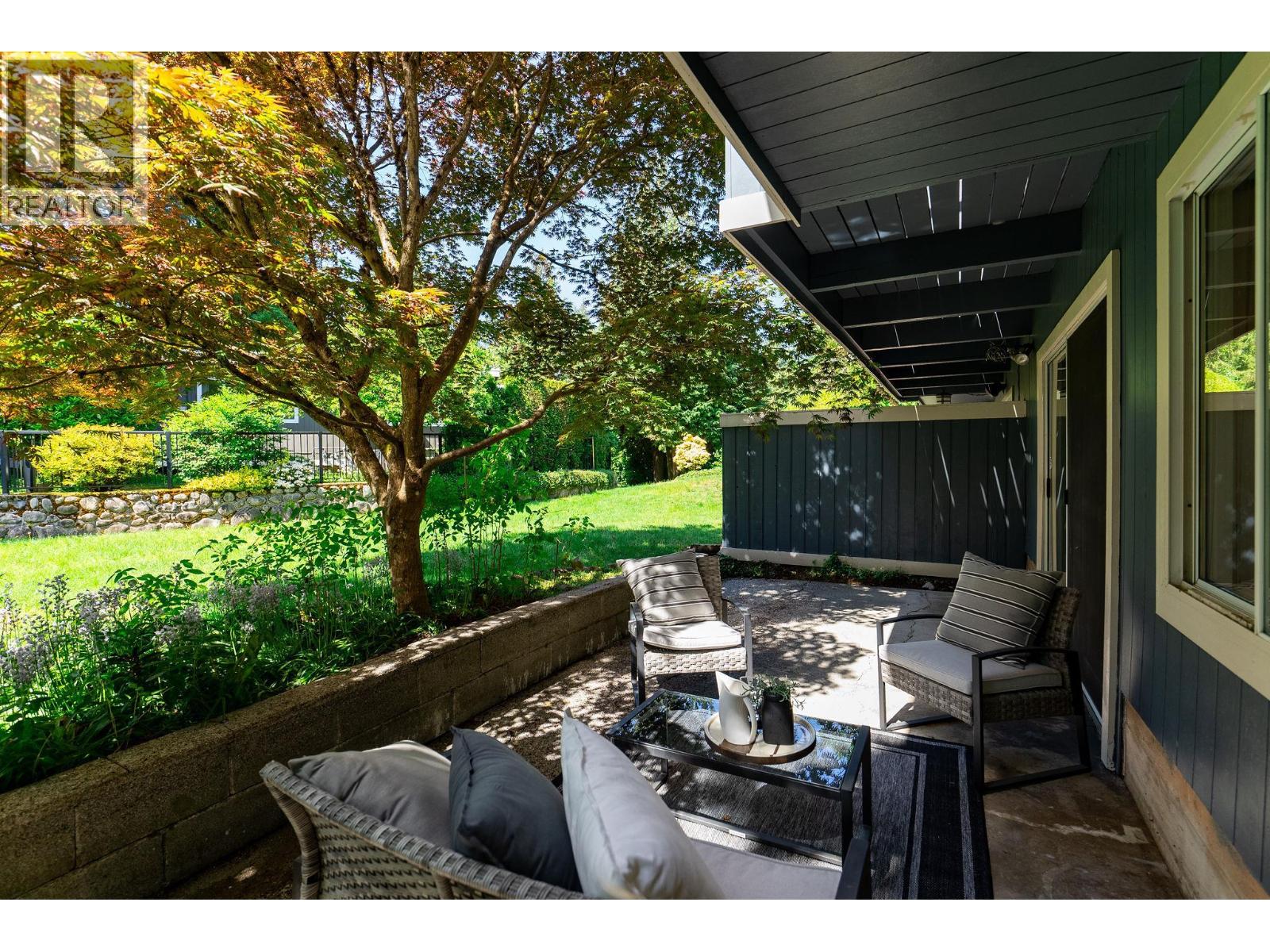 3665 EDGEMONT BOULEVARD, North Vancouver