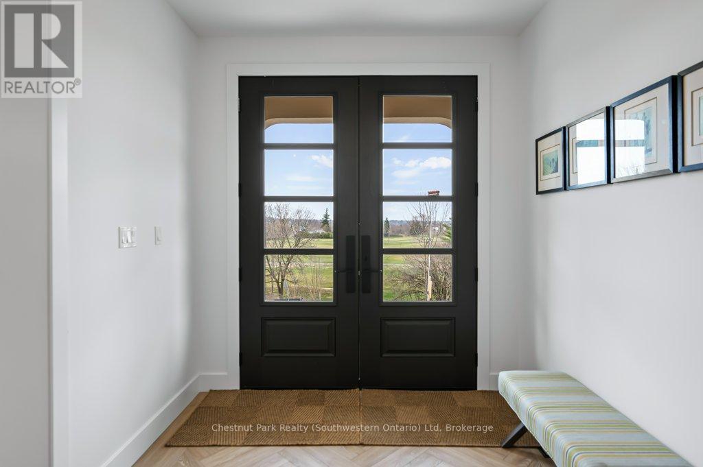 27 VARDON DRIVE - 11