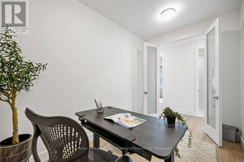 27 VARDON DRIVE - 45