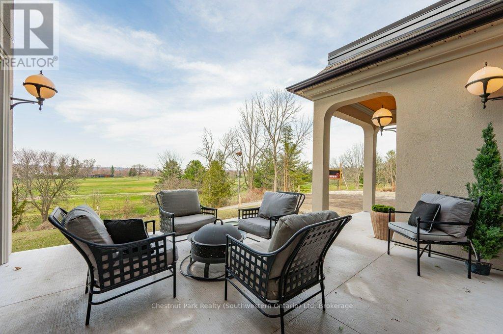 27 VARDON DRIVE - 47