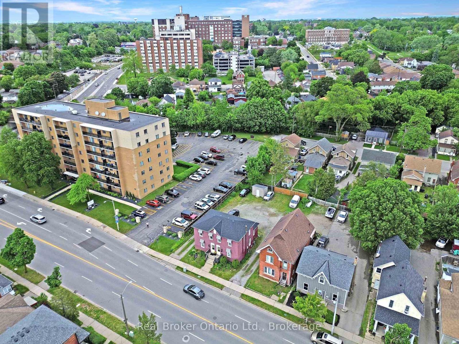 273 BRANT AVENUE - 22