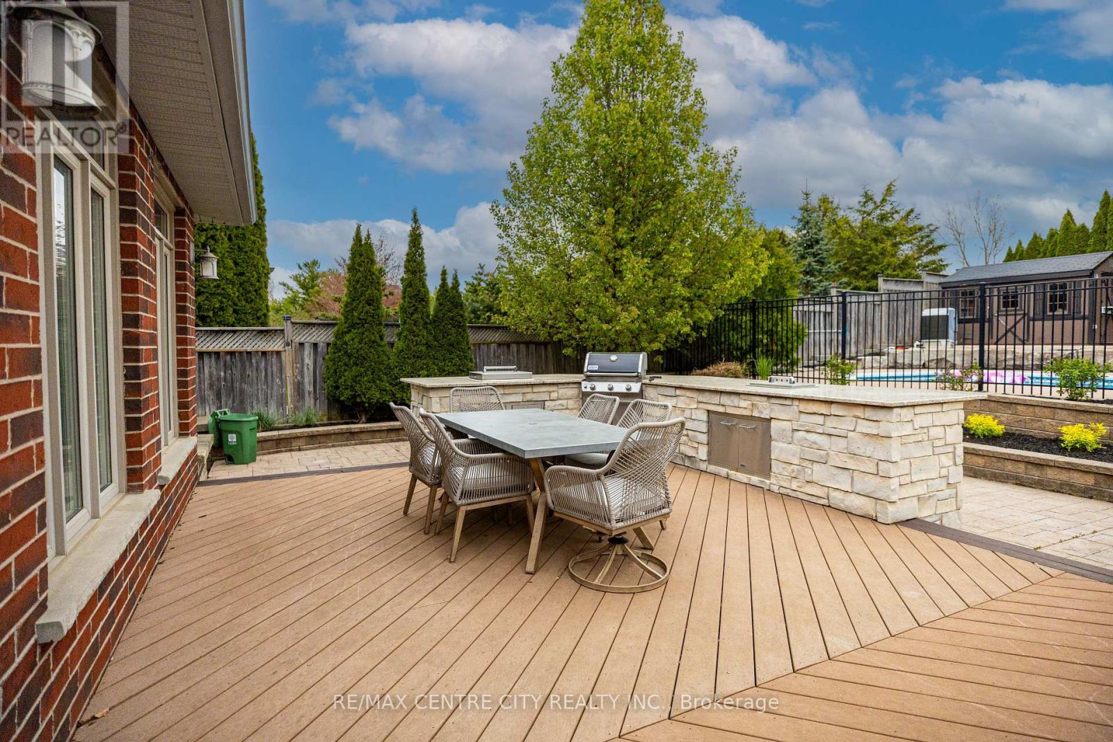 2114 RIVERBEND ROAD - 10