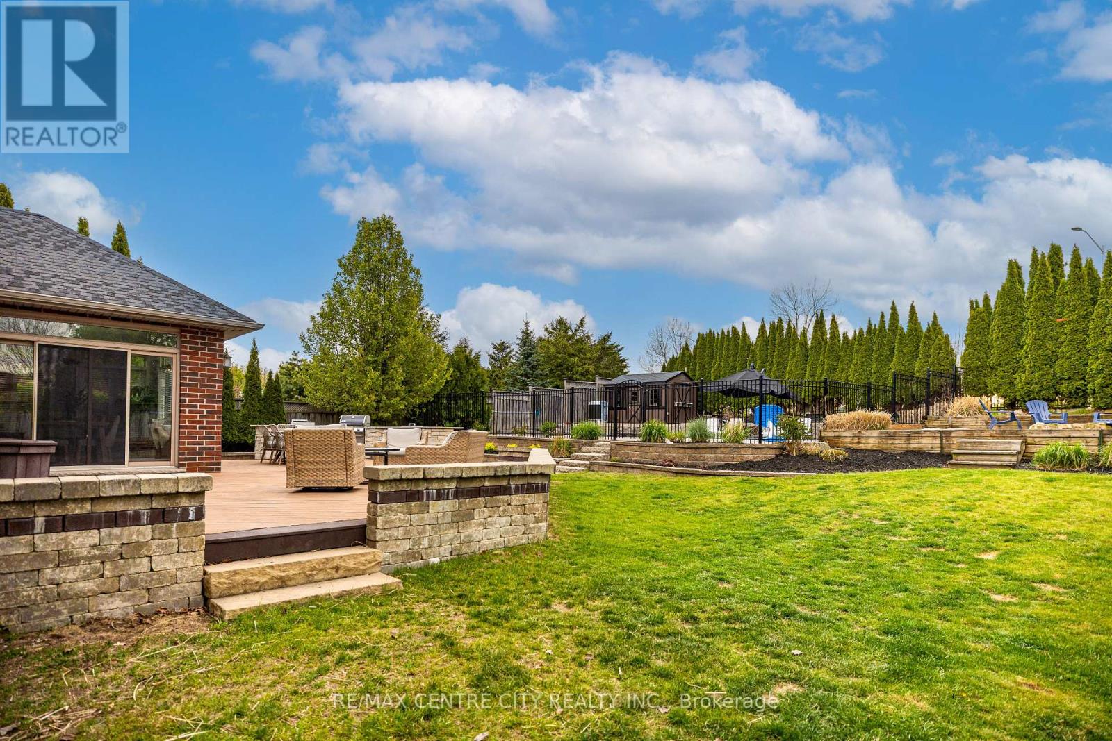2114 RIVERBEND ROAD - 7